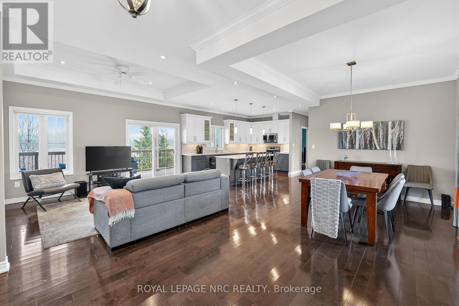 












166 MICHELLE COURT

,
Welland,




Ontario
L3C0A2

