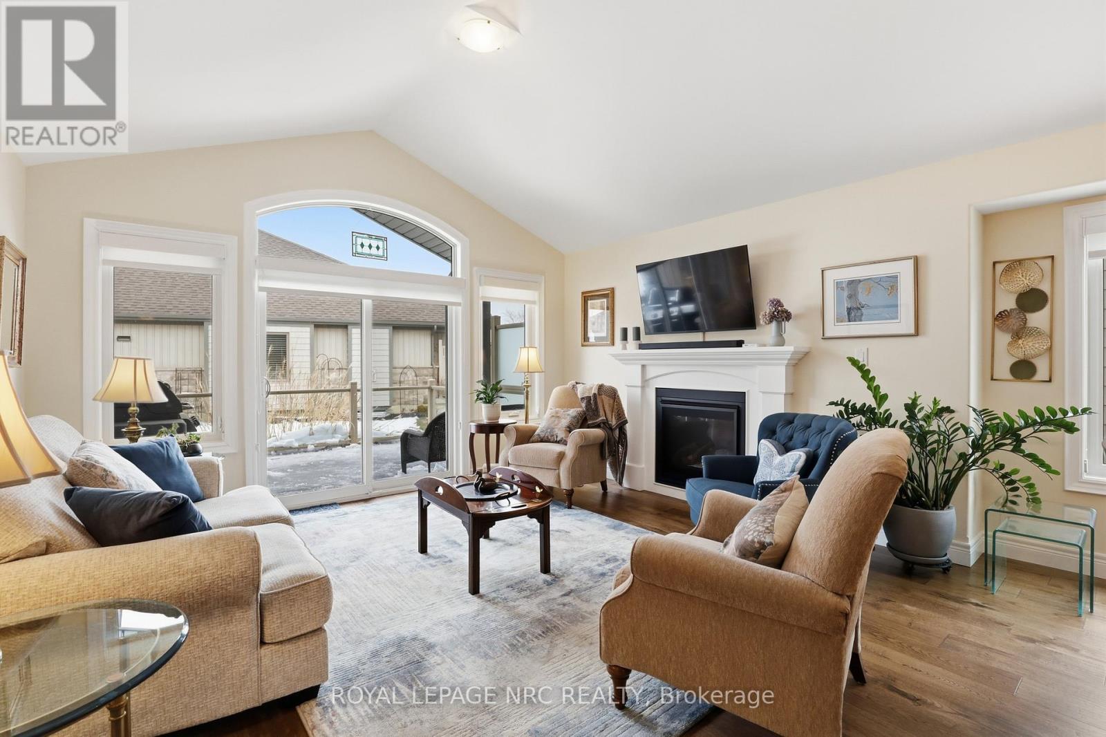 












23 RICHARD CRESCENT

,
West Lincoln,




Ontario
L0R2A0

