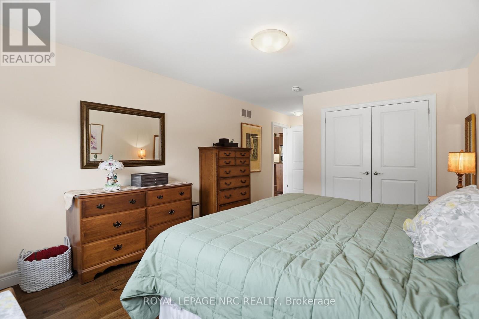 












23 RICHARD CRESCENT

,
West Lincoln,




Ontario
L0R2A0

