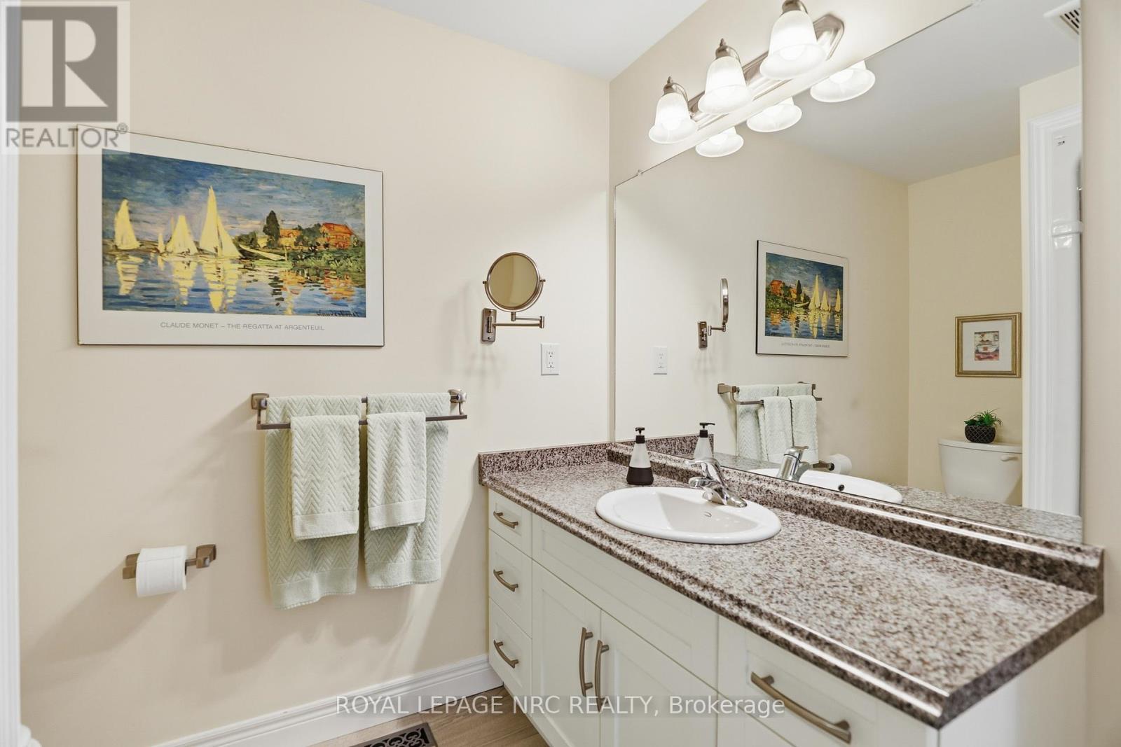 












23 RICHARD CRESCENT

,
West Lincoln,




Ontario
L0R2A0

