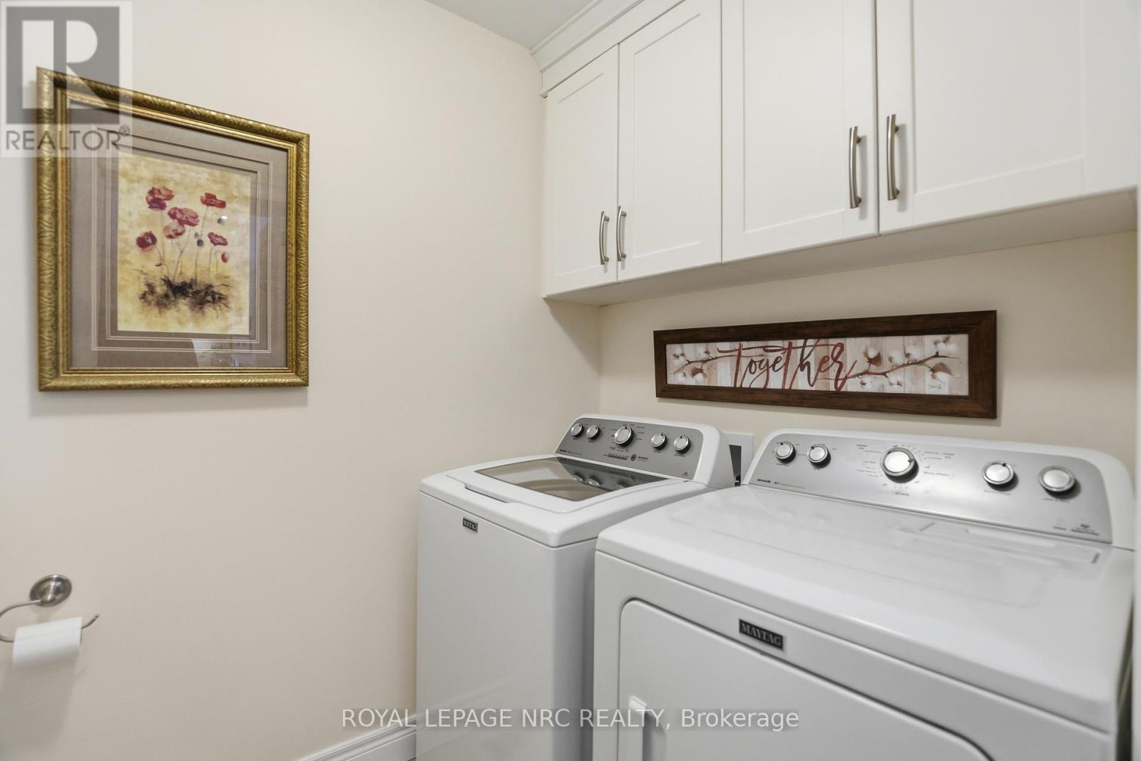 












23 RICHARD CRESCENT

,
West Lincoln,




Ontario
L0R2A0

