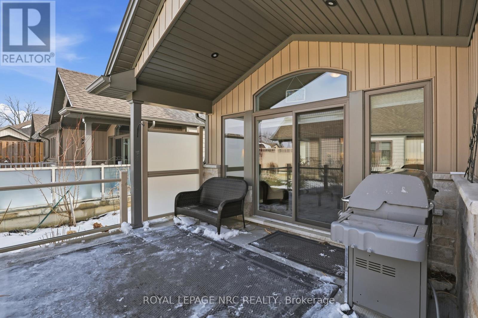 












23 RICHARD CRESCENT

,
West Lincoln,




Ontario
L0R2A0

