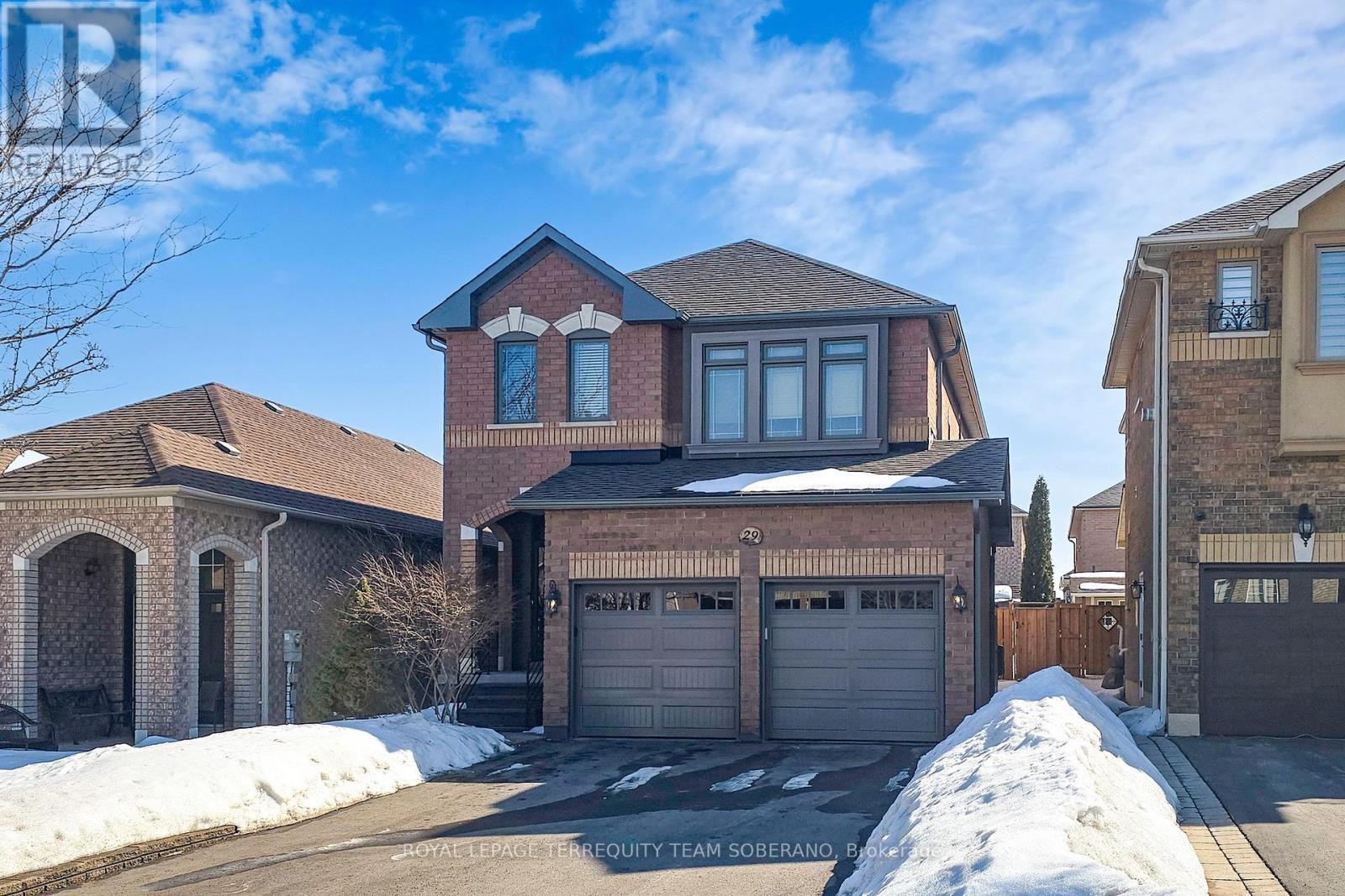 












29 MONTEREY ROAD

,
Vaughan,




Ontario
L4H1W3

