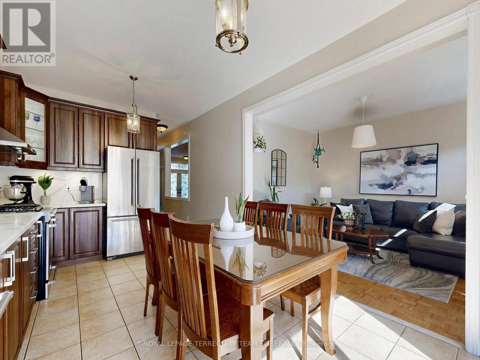 












29 MONTEREY ROAD

,
Vaughan,




Ontario
L4H1W3

