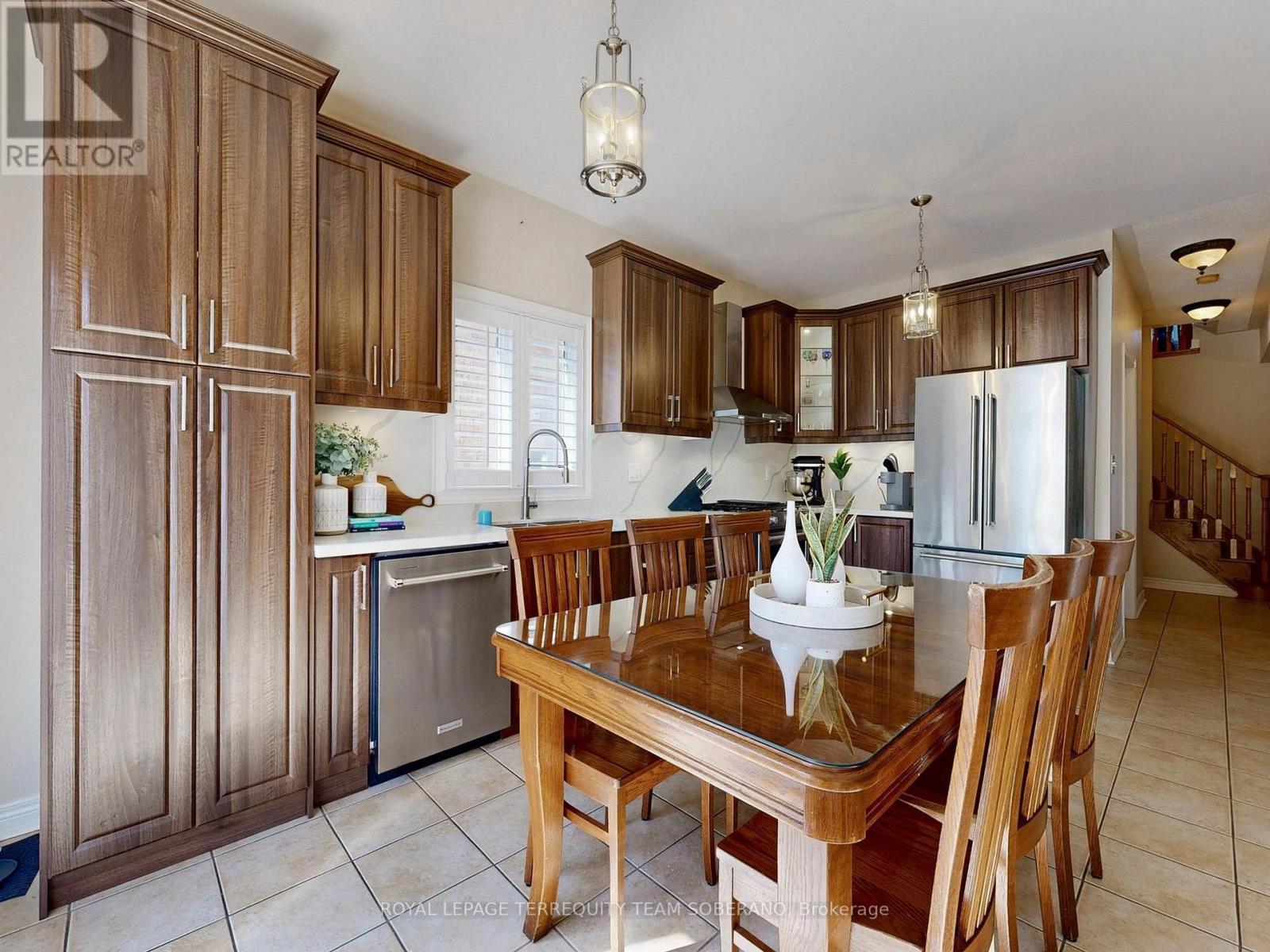 












29 MONTEREY ROAD

,
Vaughan,




Ontario
L4H1W3

