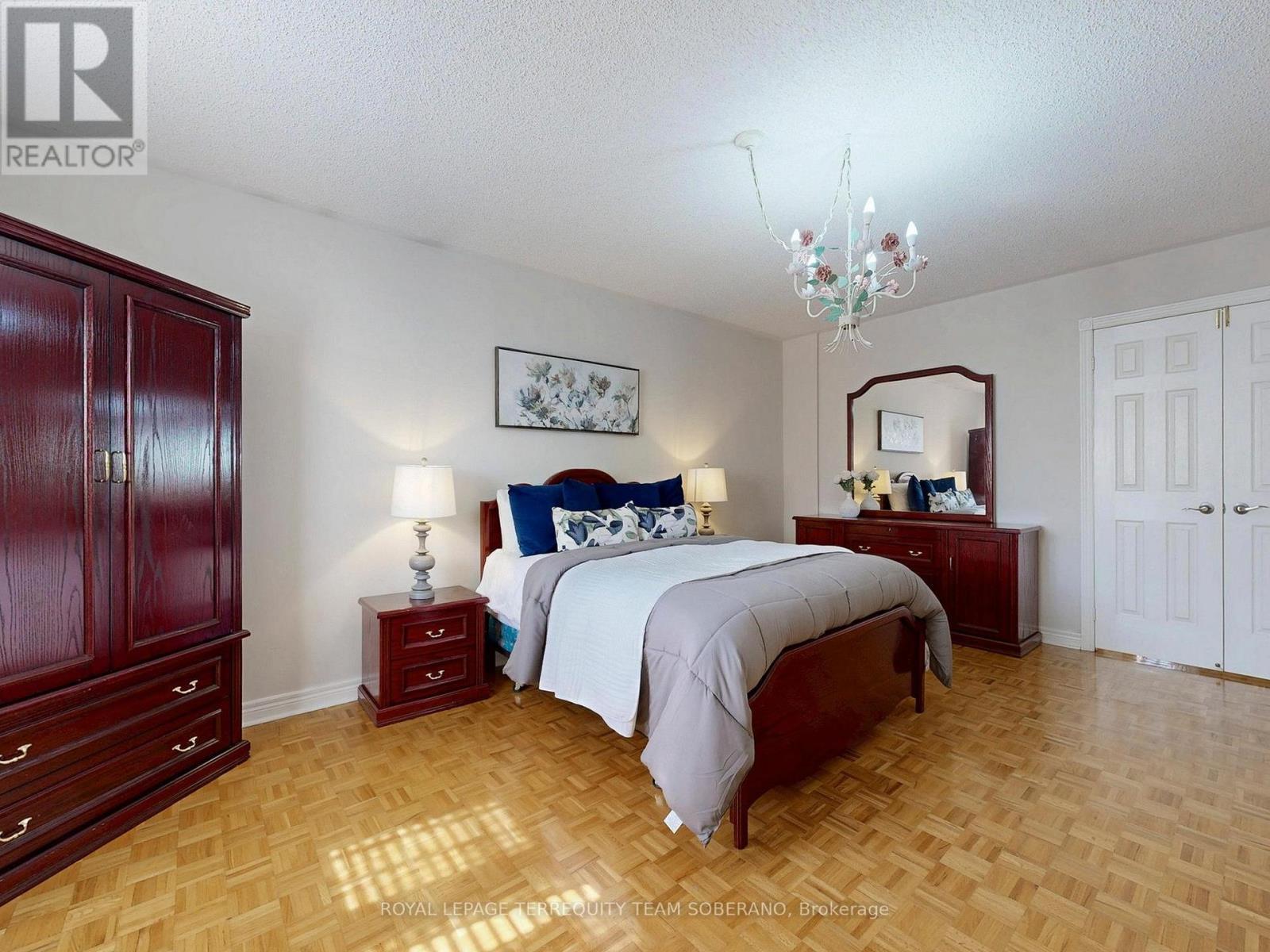 












29 MONTEREY ROAD

,
Vaughan,




Ontario
L4H1W3

