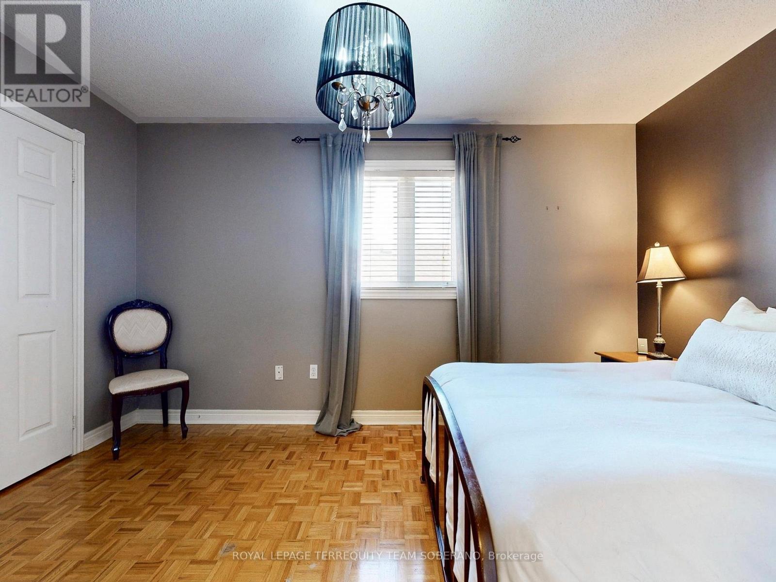 












29 MONTEREY ROAD

,
Vaughan,




Ontario
L4H1W3

