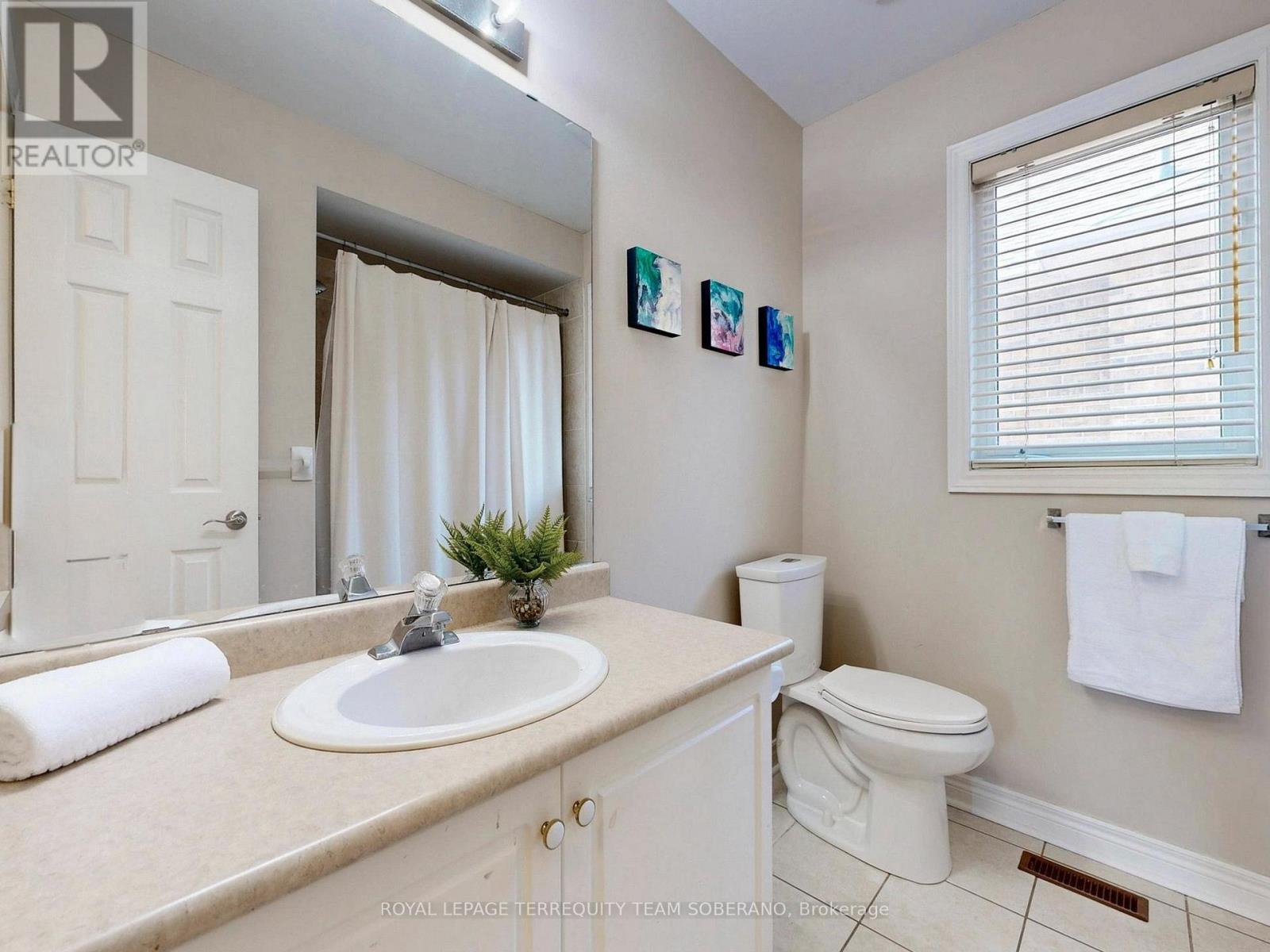 












29 MONTEREY ROAD

,
Vaughan,




Ontario
L4H1W3

