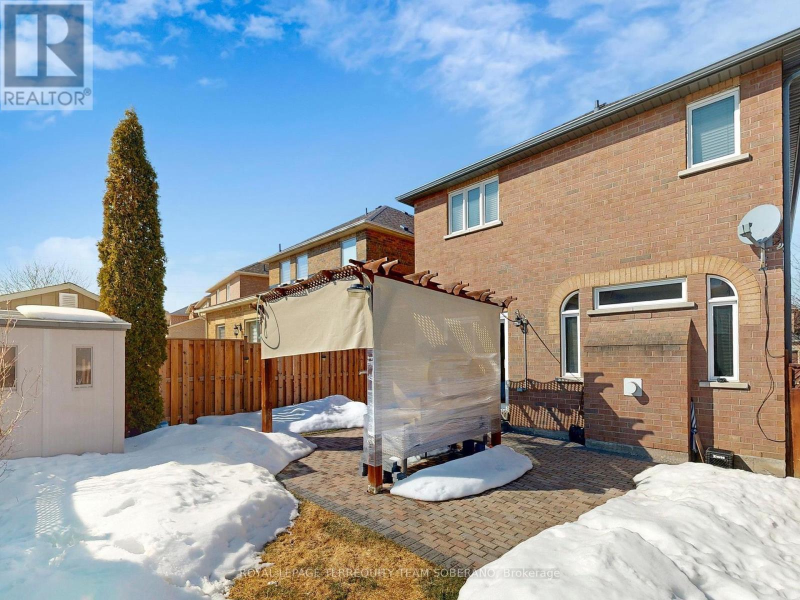 












29 MONTEREY ROAD

,
Vaughan,




Ontario
L4H1W3

