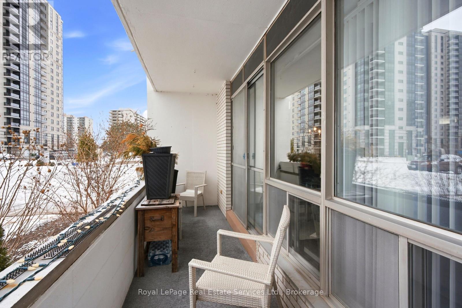 












102 - 15 TOWERING HEIGHTS BOULEVARD

,
St. Catharines (Glendale/Glenridge),




Ontario
L2T3G7

