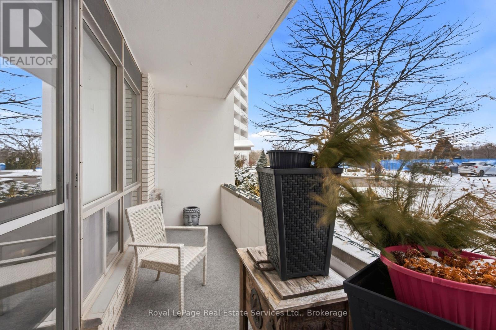 












102 - 15 TOWERING HEIGHTS BOULEVARD

,
St. Catharines (Glendale/Glenridge),




Ontario
L2T3G7

