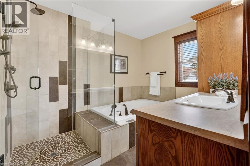 












3952 VICTORIA Avenue

,
Vineland,




Ontario
L0R2C0

