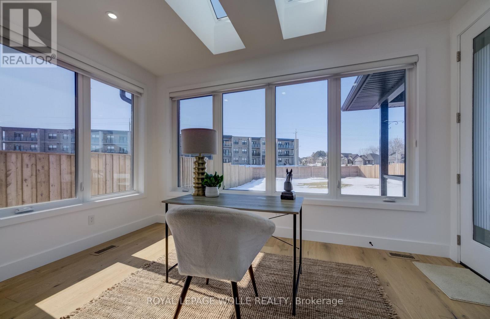 












311 ORR STREET

,
Stratford,




Ontario
N5A0J7

