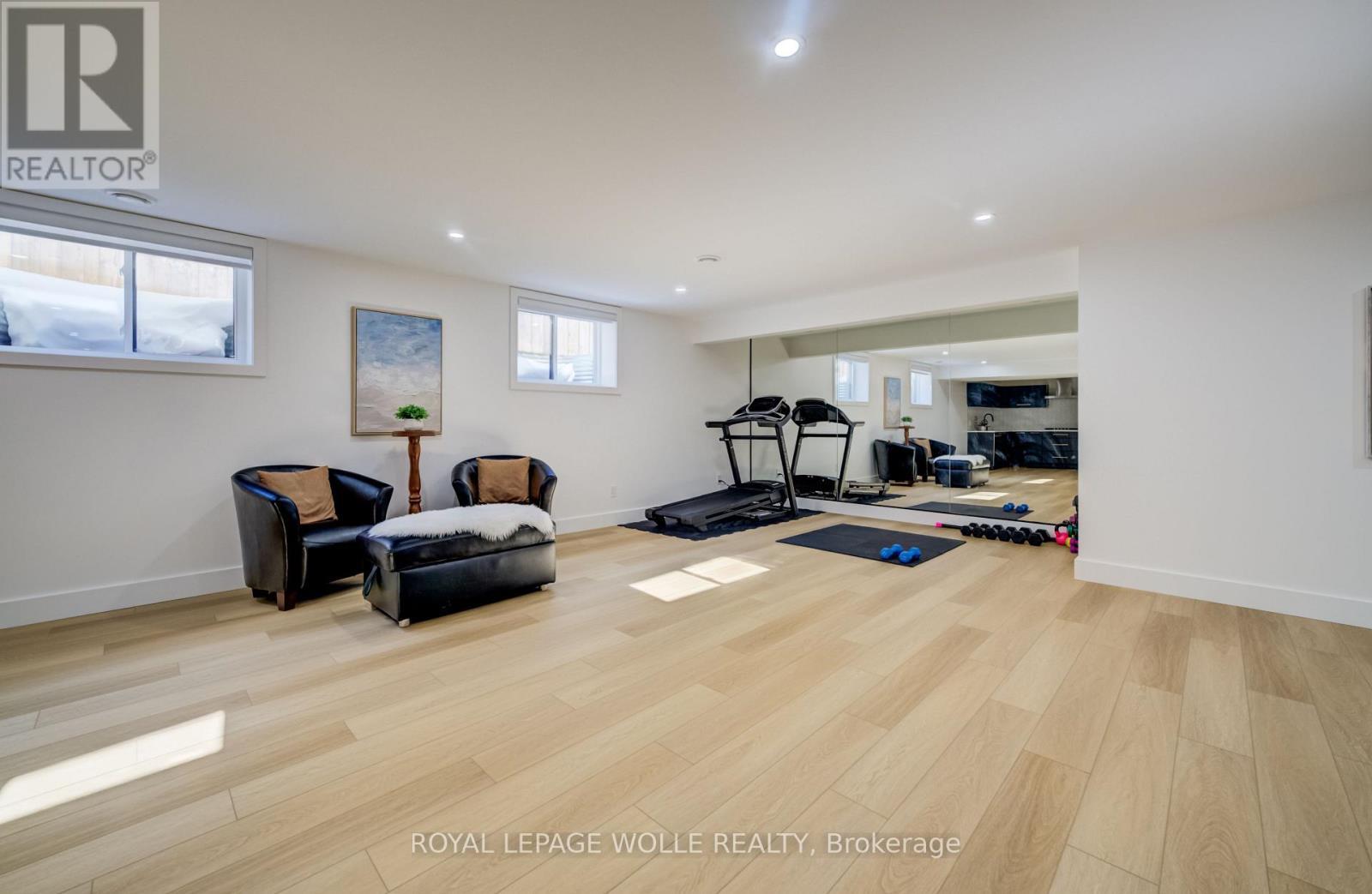 












311 ORR STREET

,
Stratford,




Ontario
N5A0J7

