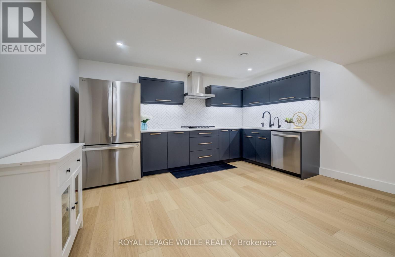 












311 ORR STREET

,
Stratford,




Ontario
N5A0J7

