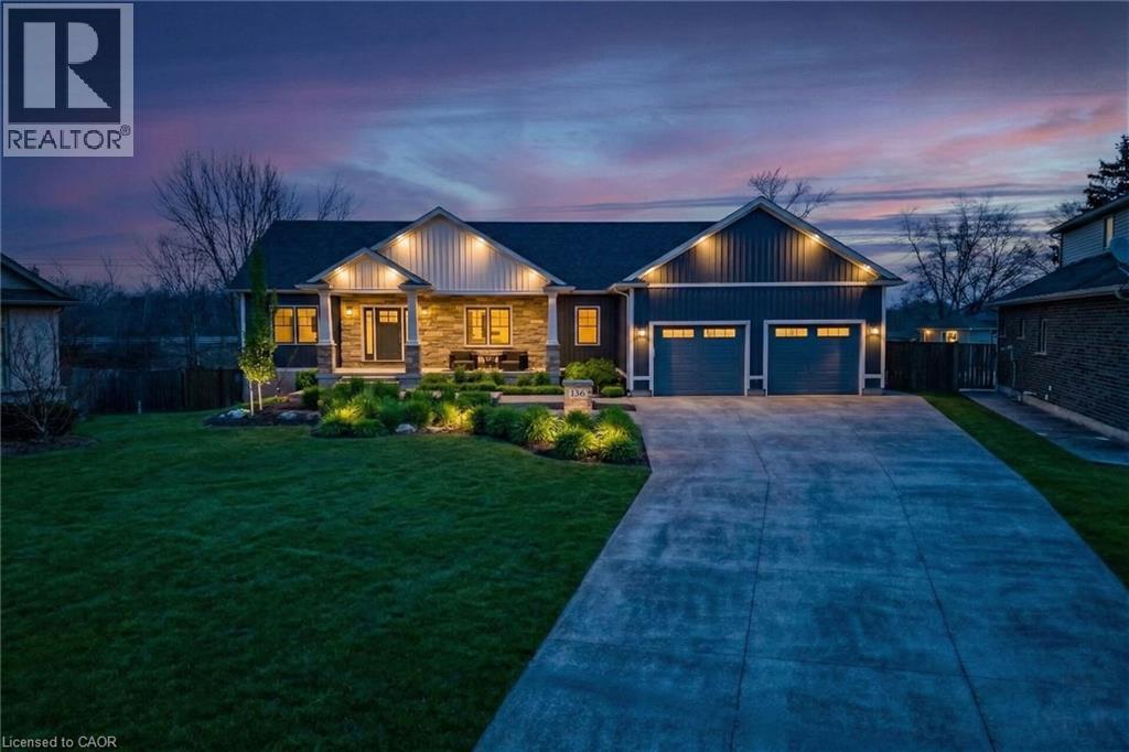 












166 MICHELLE Court

,
Welland,




Ontario
L3C0A2

