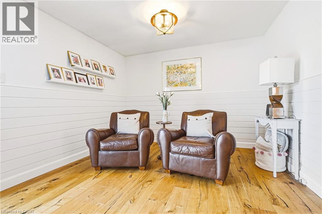 












103 EMPRESS Avenue

,
Hamilton,




Ontario
L9A1M5

