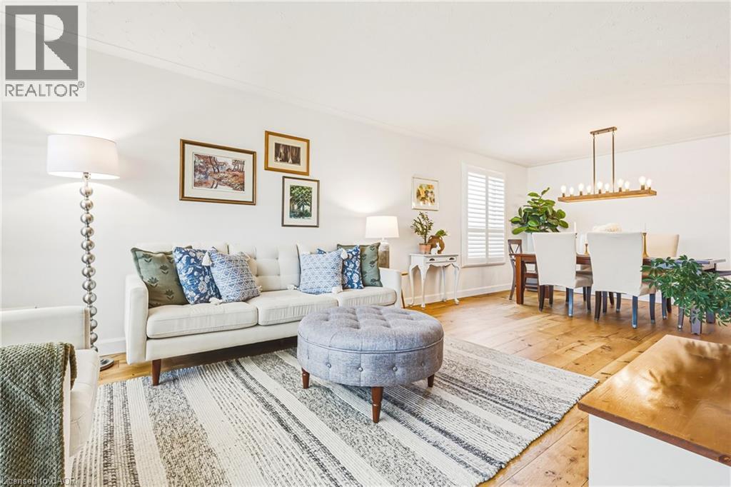 












103 EMPRESS Avenue

,
Hamilton,




Ontario
L9A1M5

