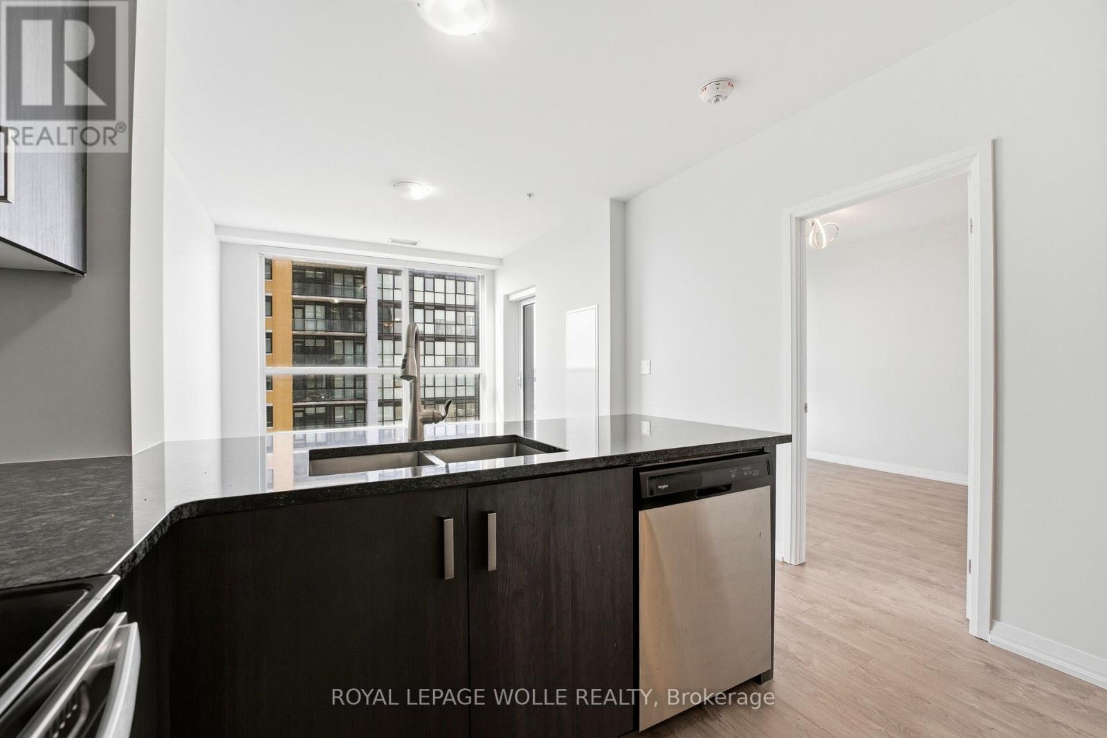 












16 - 104 GARMENT STREET

,
Waterloo,




Ontario
N2G0C8

