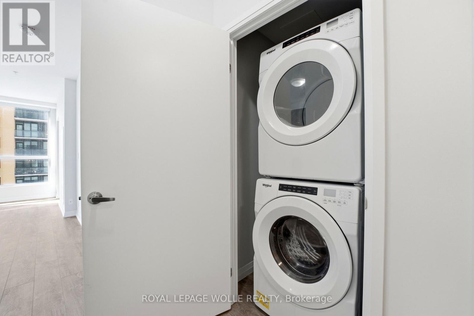 












16 - 104 GARMENT STREET

,
Waterloo,




Ontario
N2G0C8

