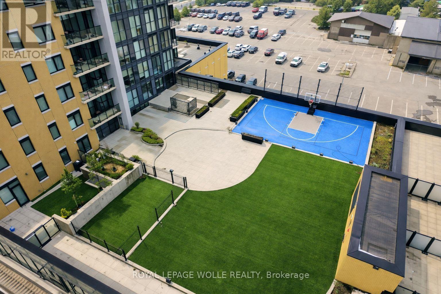 












16 - 104 GARMENT STREET

,
Waterloo,




Ontario
N2G0C8

