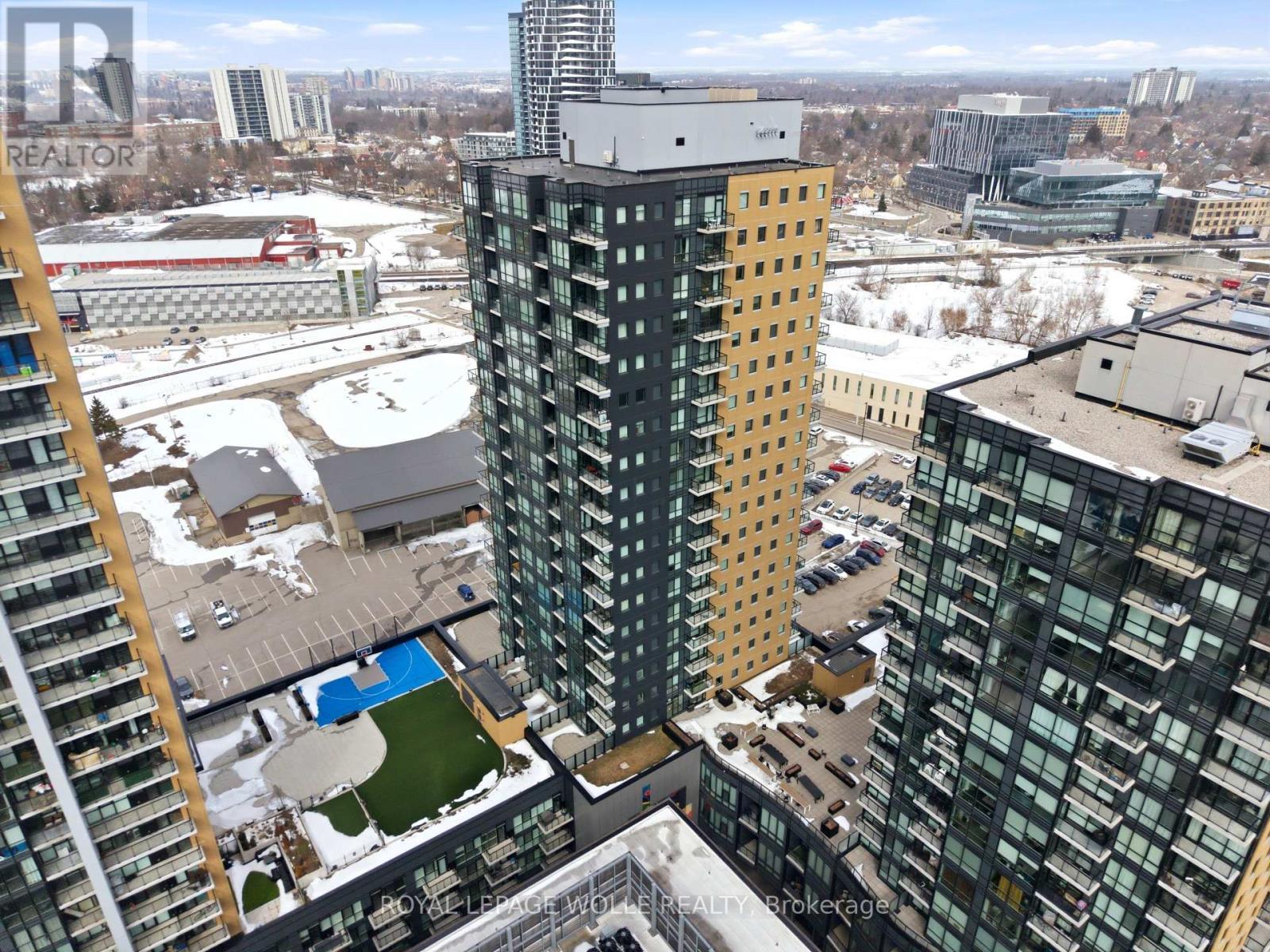 












16 - 104 GARMENT STREET

,
Waterloo,




Ontario
N2G0C8

