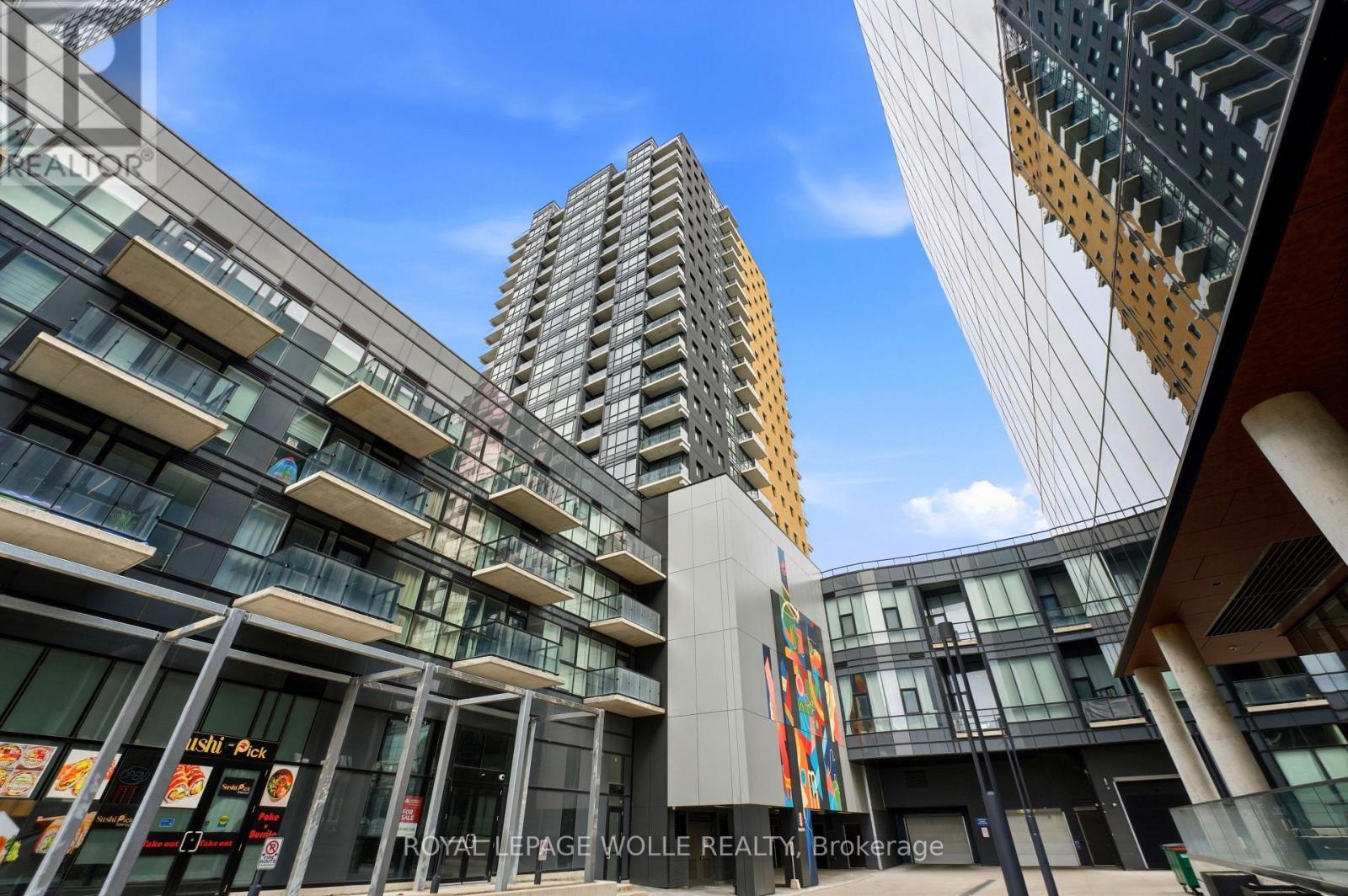 












16 - 104 GARMENT STREET

,
Waterloo,




Ontario
N2G0C8

