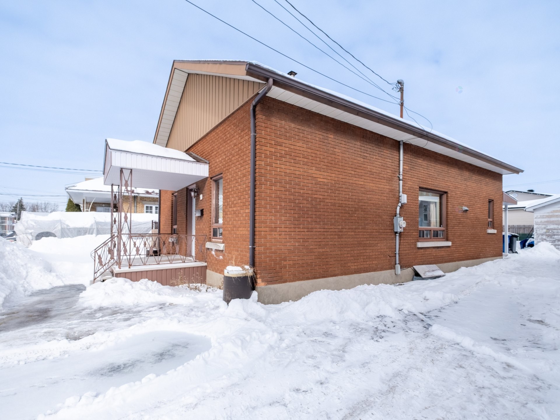 









90


Rue St-Marcel

,
Drummondville,




QC
J2B2C9

