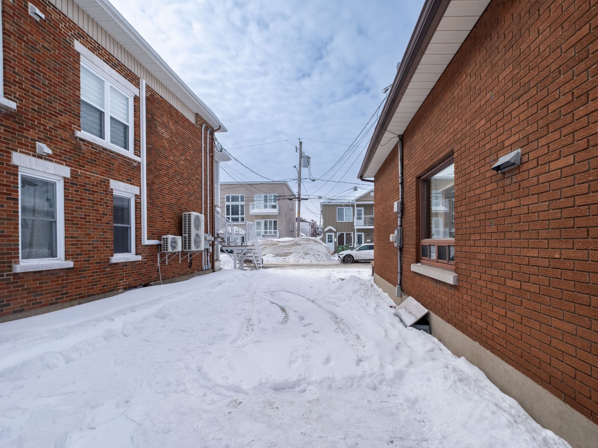 









90


Rue St-Marcel

,
Drummondville,




QC
J2B2C9

