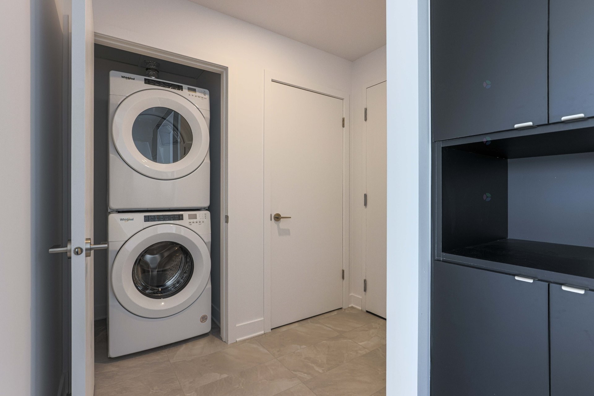 









5175


Rue MacKenzie

, 503,
Montréal (Côte-des-Neiges/Notre-Dame-de-Grâce),




QC
H3W0B3

