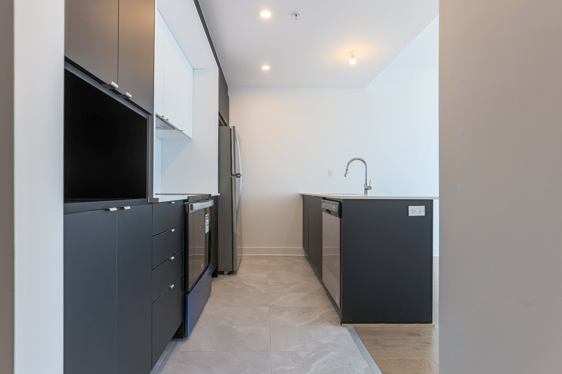 









5175


Rue MacKenzie

, 503,
Montréal (Côte-des-Neiges/Notre-Dame-de-Grâce),




QC
H3W0B3

