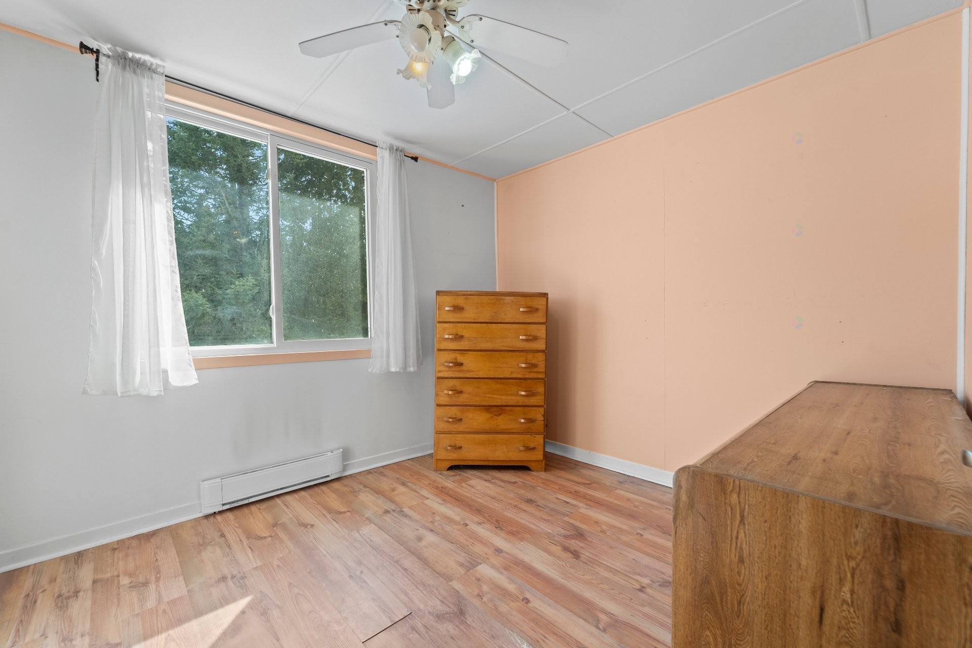 









1102


Ch. de Ste-Lucie

,
Sainte-Lucie-des-Laurentides,




QC
J0T2J0

