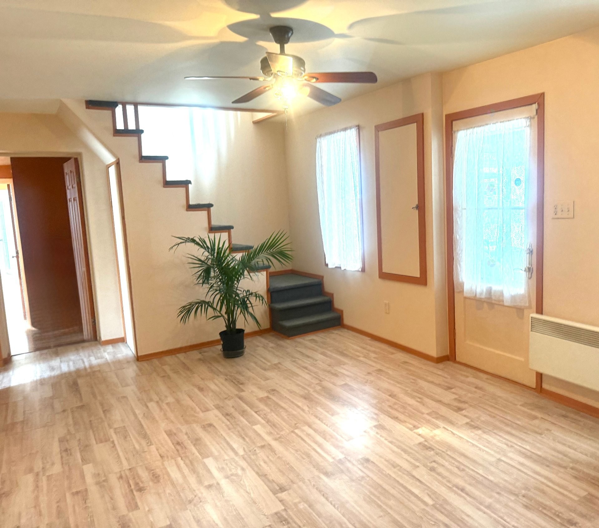 









1102


Ch. de Ste-Lucie

,
Sainte-Lucie-des-Laurentides,




QC
J0T2J0

