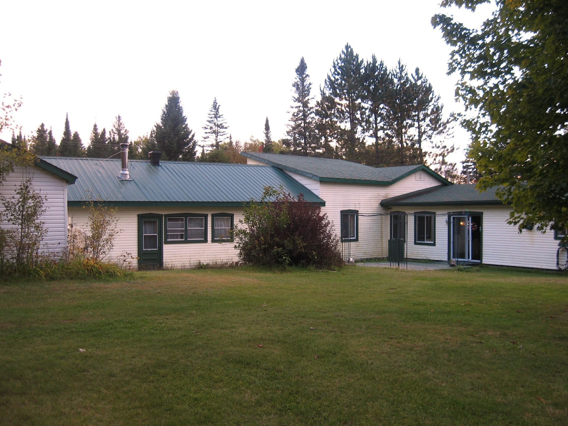 









1102


Ch. de Ste-Lucie

,
Sainte-Lucie-des-Laurentides,




QC
J0T2J0

