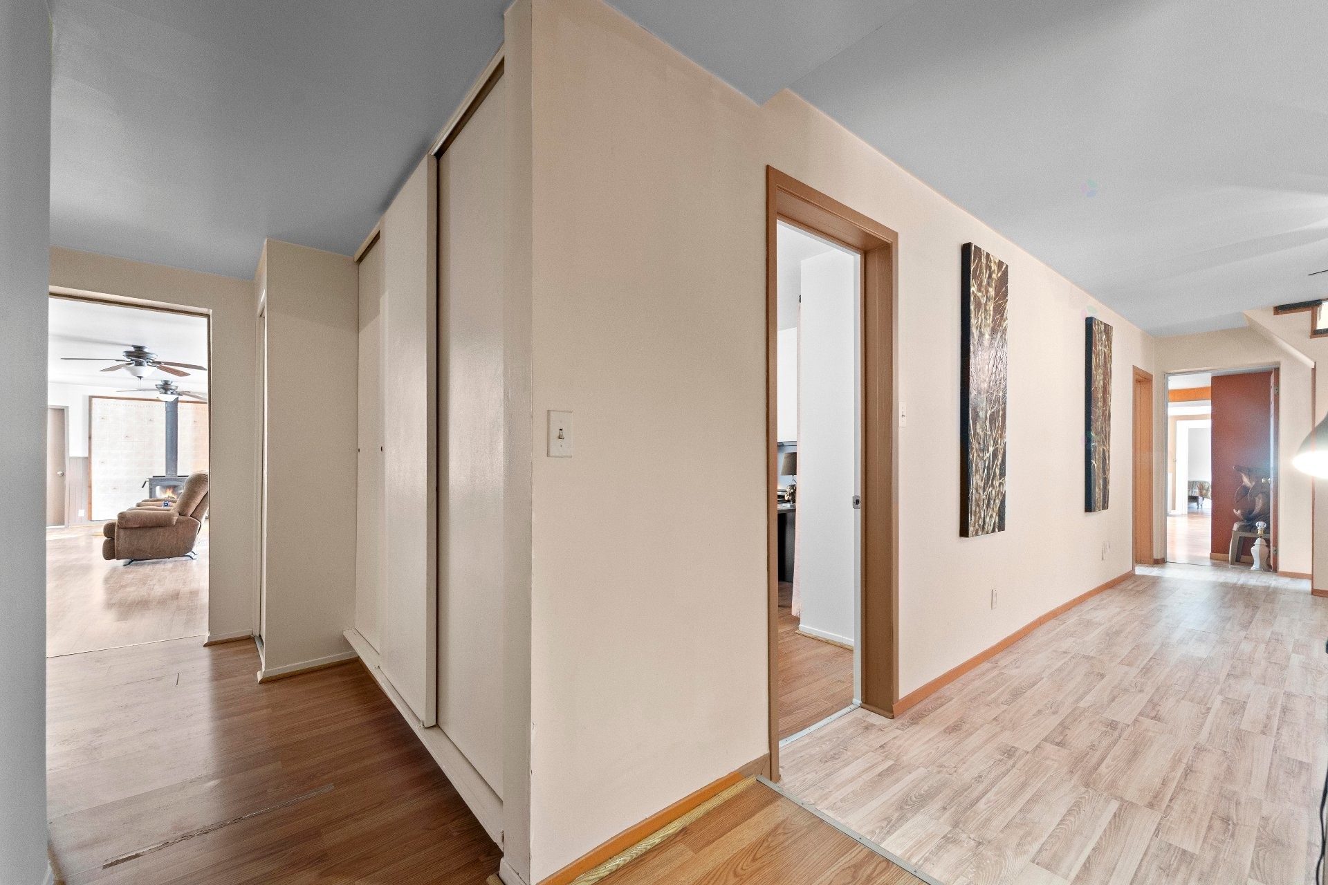 









1102


Ch. de Ste-Lucie

,
Sainte-Lucie-des-Laurentides,




QC
J0T2J0

