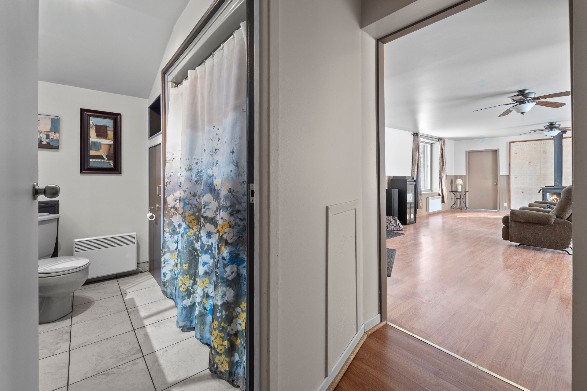 









1102


Ch. de Ste-Lucie

,
Sainte-Lucie-des-Laurentides,




QC
J0T2J0

