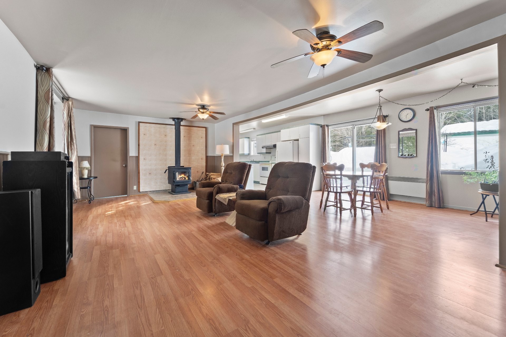 









1102


Ch. de Ste-Lucie

,
Sainte-Lucie-des-Laurentides,




QC
J0T2J0

