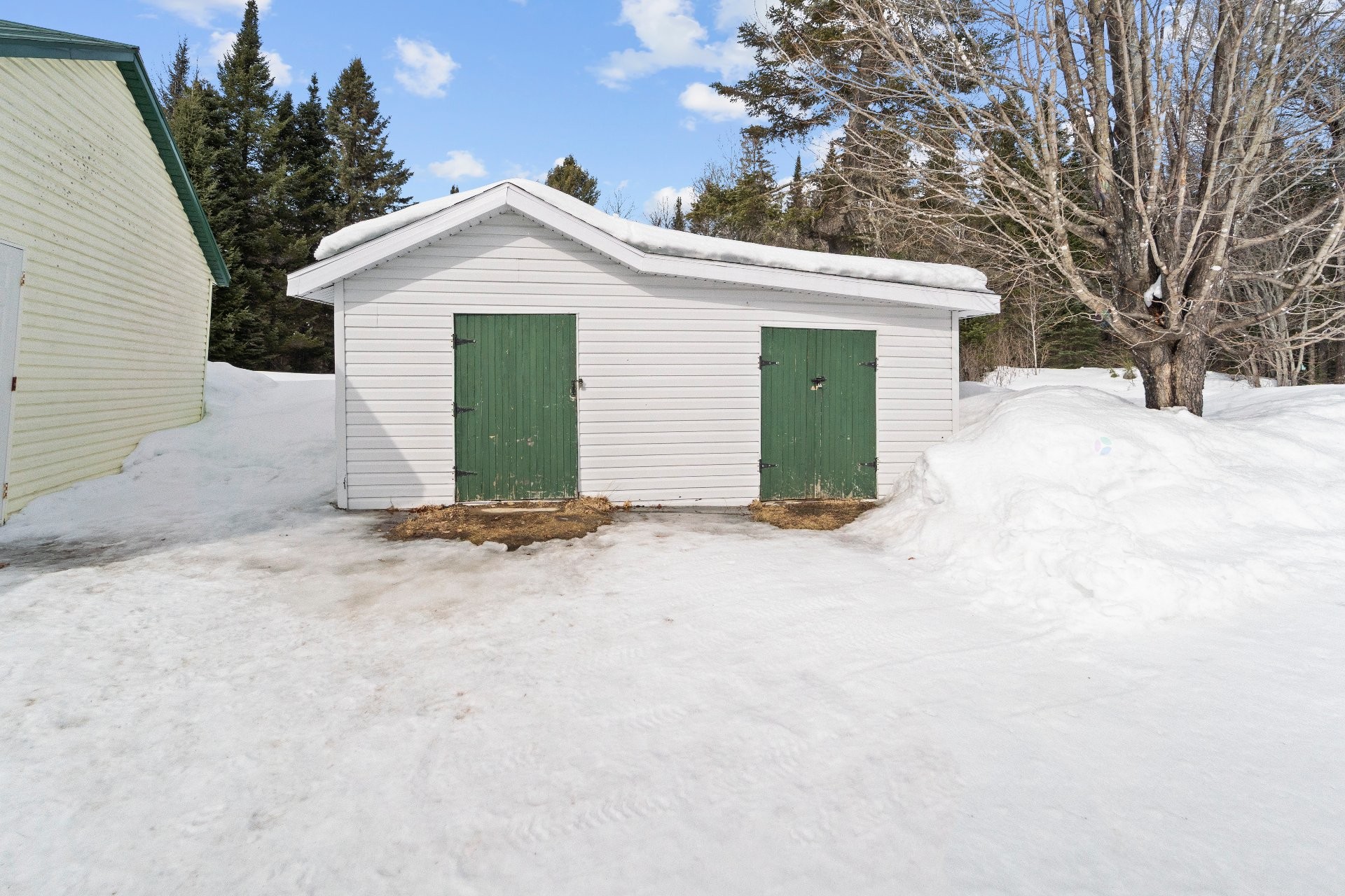 









1102


Ch. de Ste-Lucie

,
Sainte-Lucie-des-Laurentides,




QC
J0T2J0

