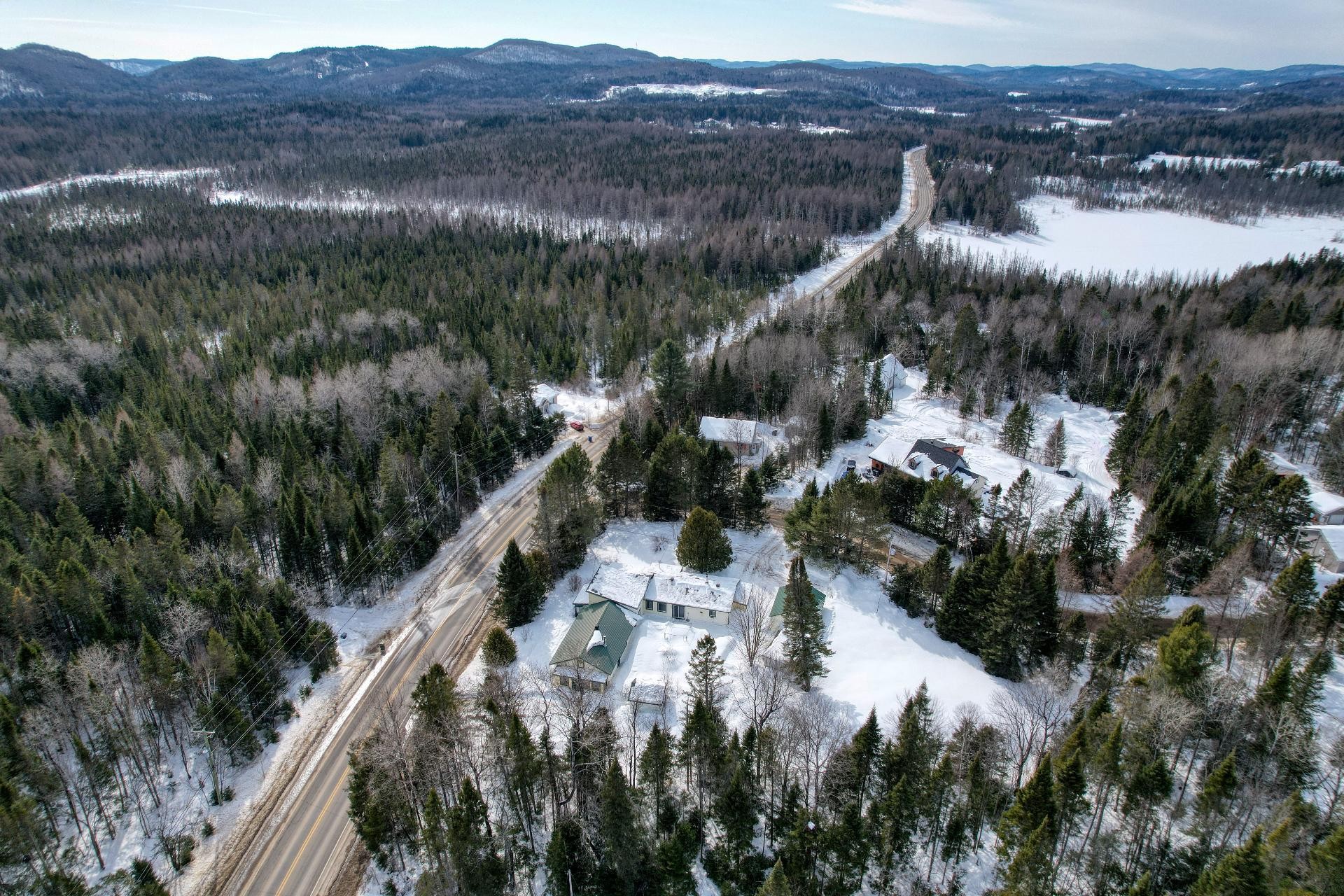 









1102


Ch. de Ste-Lucie

,
Sainte-Lucie-des-Laurentides,




QC
J0T2J0


