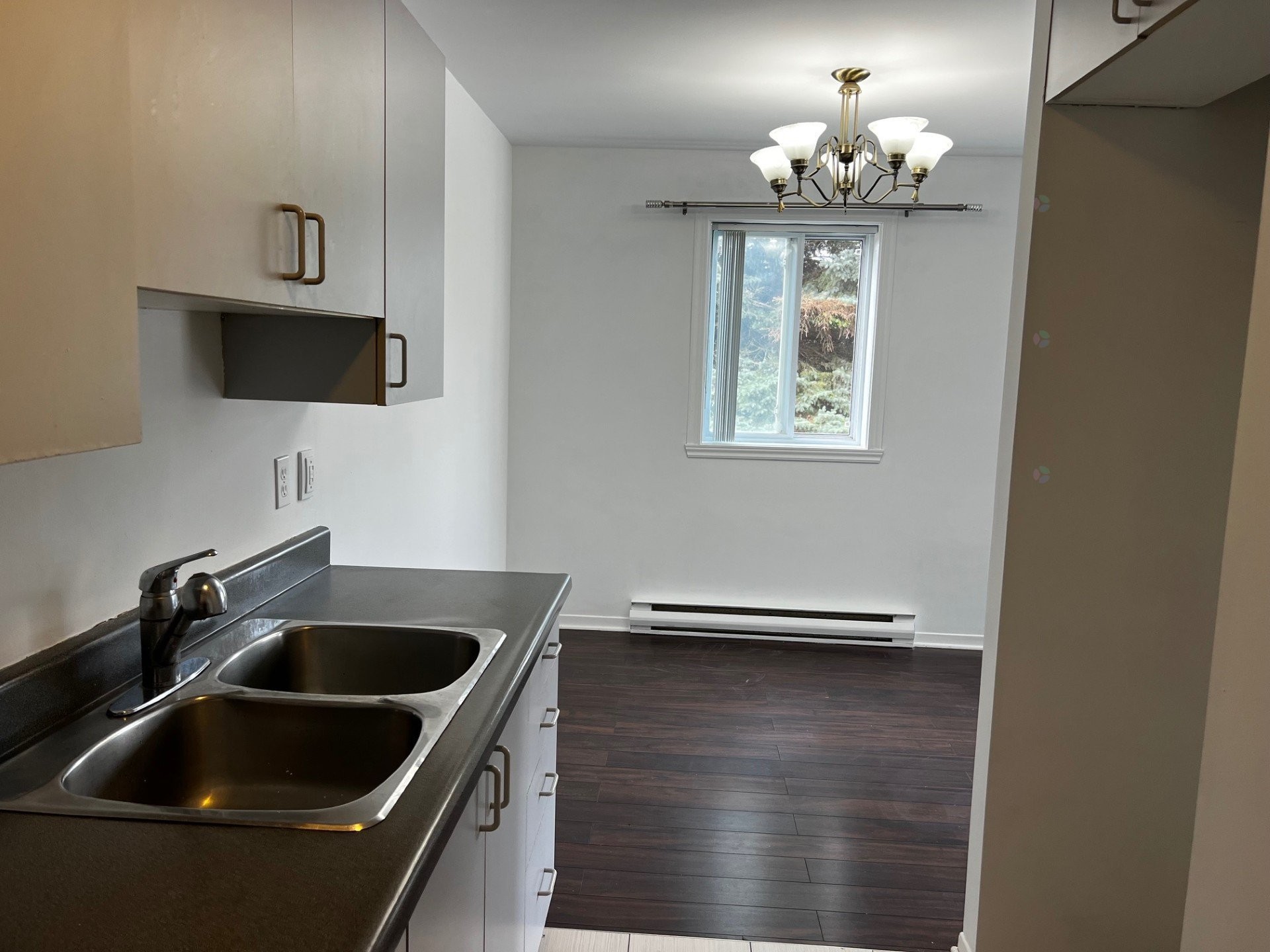 









115


Rue Beauséjour

, 101,
La Prairie,




QC
J5R5T6

