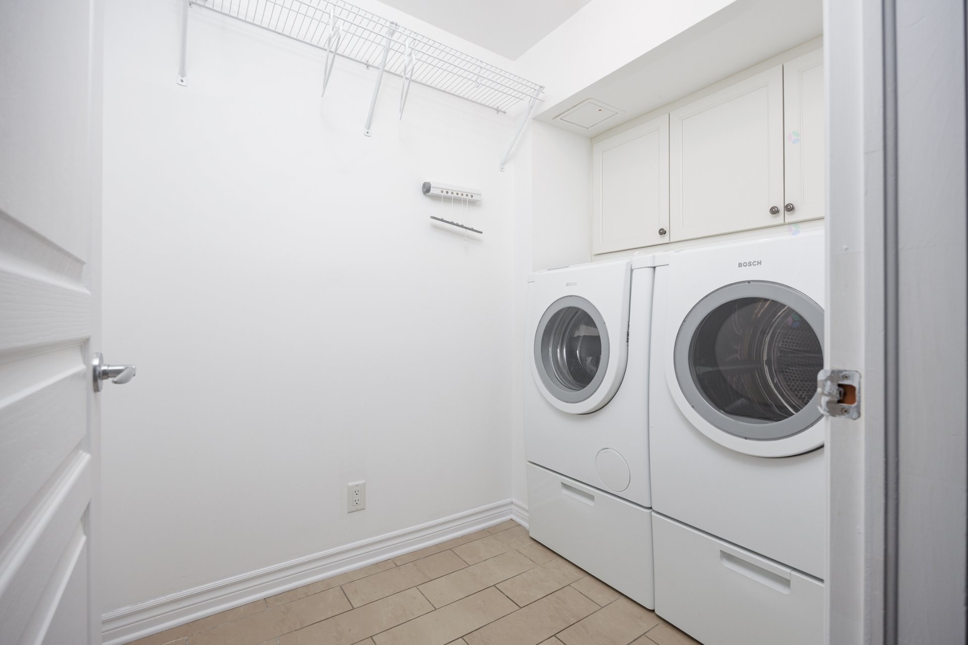 









4363


Boul. Décarie

,
Montréal (Côte-des-Neiges/Notre-Dame-de-Grâce),




QC
H4A3K4

