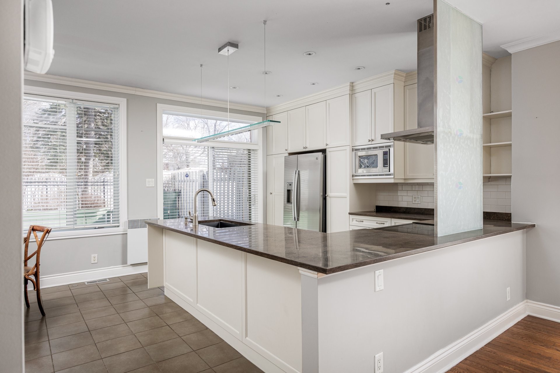 









4363


Boul. Décarie

,
Montréal (Côte-des-Neiges/Notre-Dame-de-Grâce),




QC
H4A3K4

