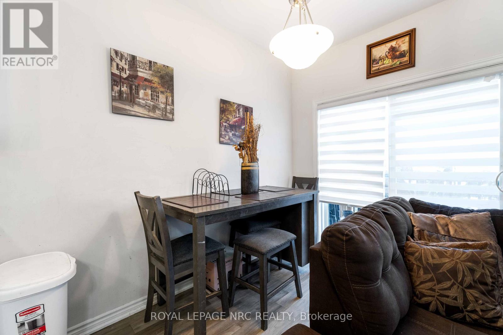 












233 LOUISE STREET

,
Welland (Lincoln/Crowland),




Ontario
L3B1S9

