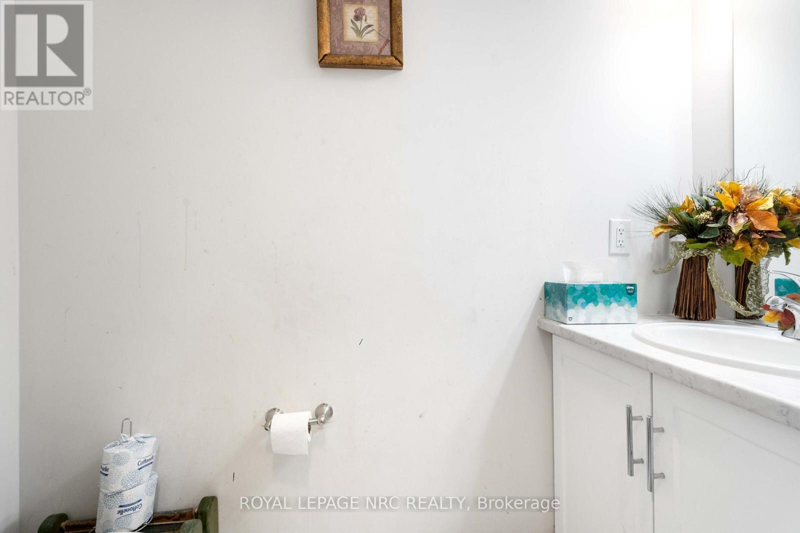 












233 LOUISE STREET

,
Welland (Lincoln/Crowland),




Ontario
L3B1S9

