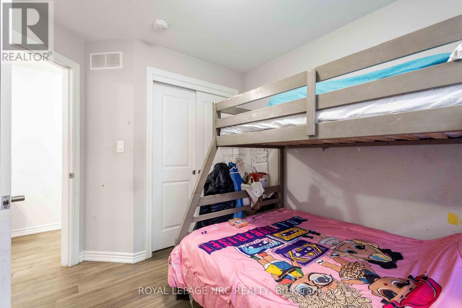 












233 LOUISE STREET

,
Welland (Lincoln/Crowland),




Ontario
L3B1S9

