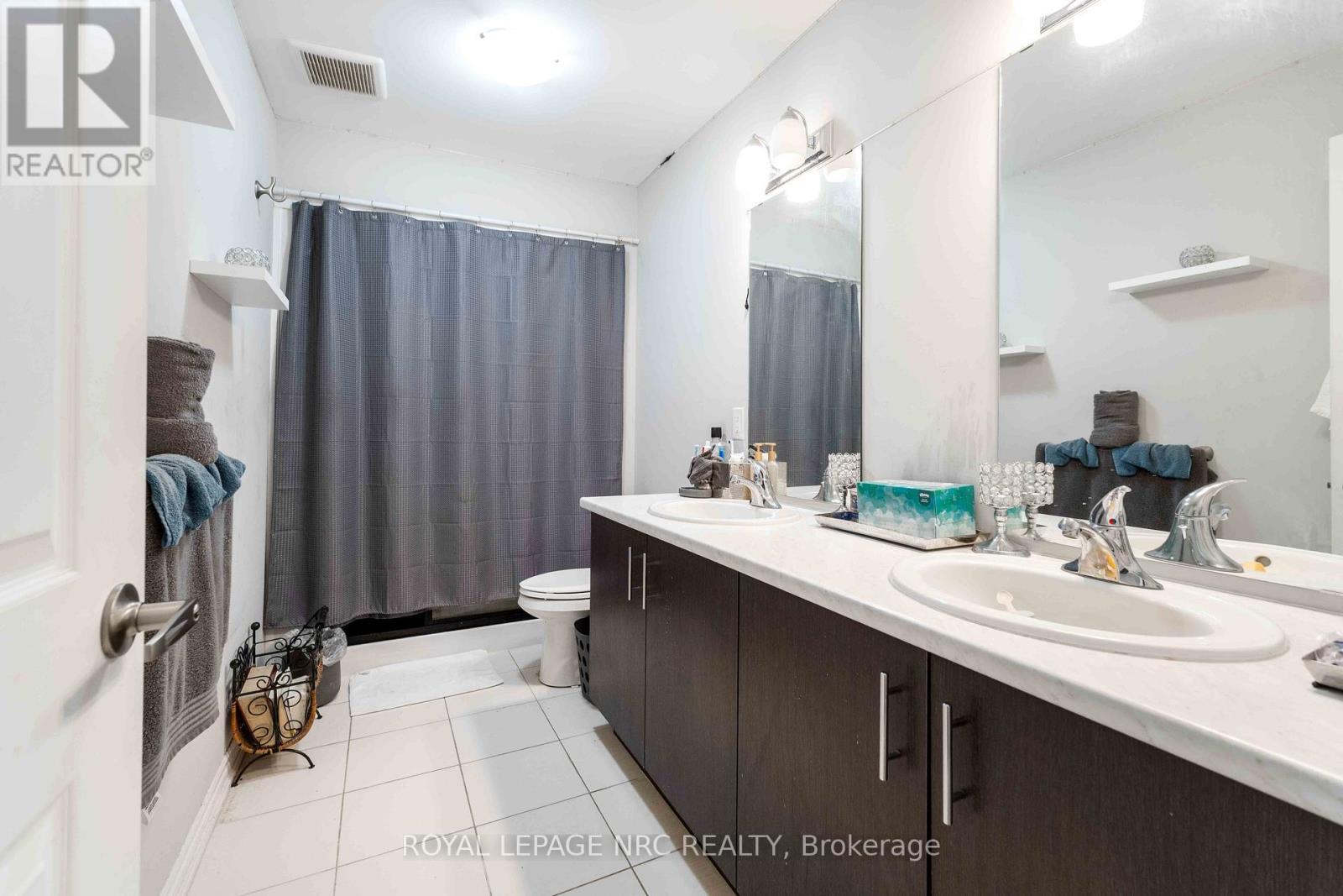 












233 LOUISE STREET

,
Welland (Lincoln/Crowland),




Ontario
L3B1S9

