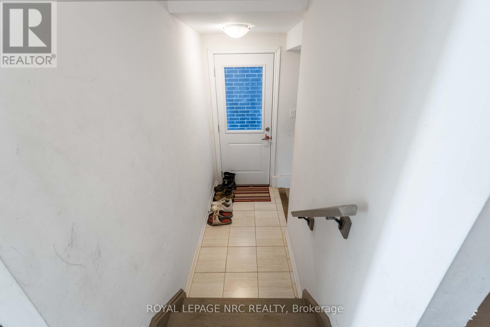 












233 LOUISE STREET

,
Welland (Lincoln/Crowland),




Ontario
L3B1S9

