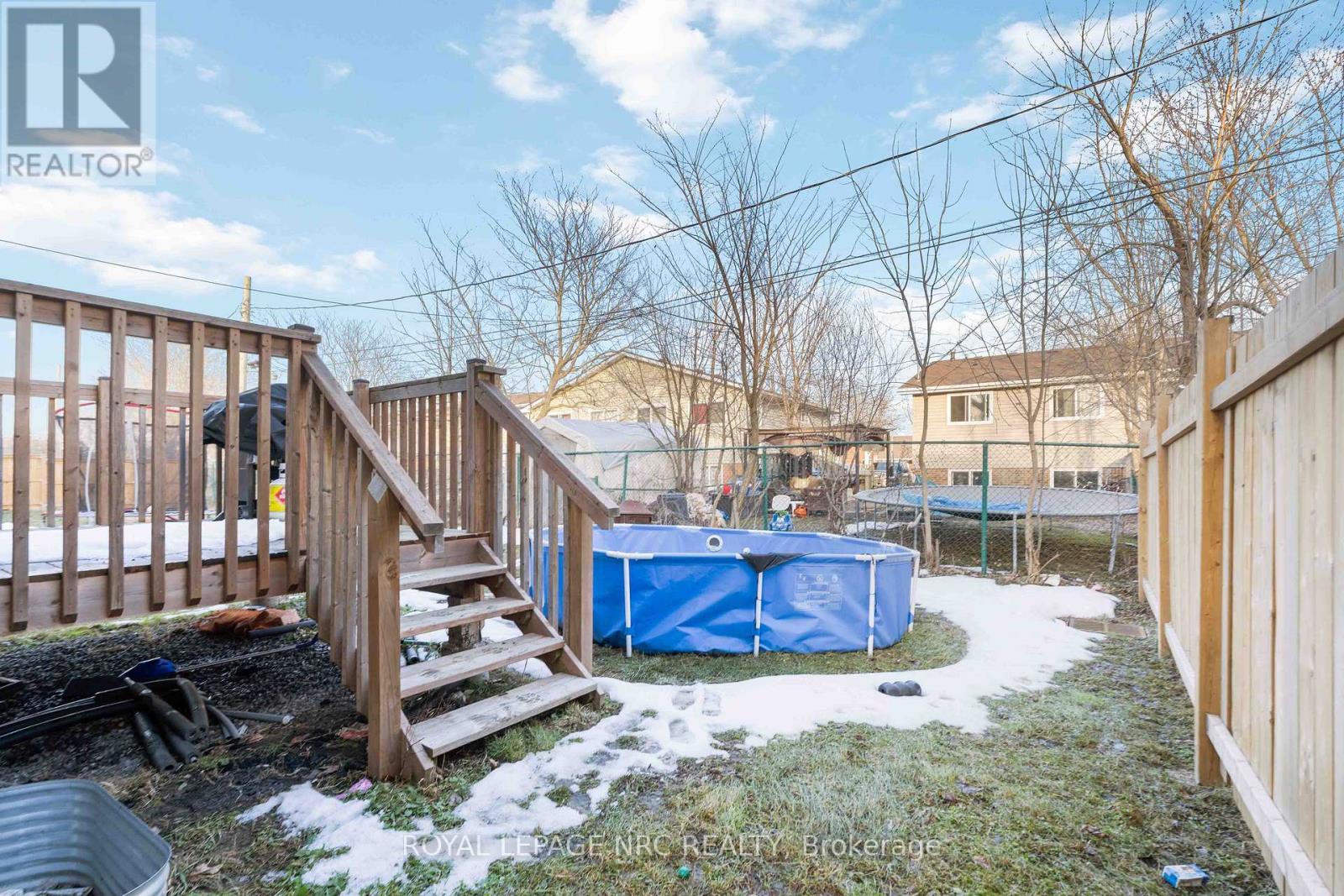 












233 LOUISE STREET

,
Welland (Lincoln/Crowland),




Ontario
L3B1S9

