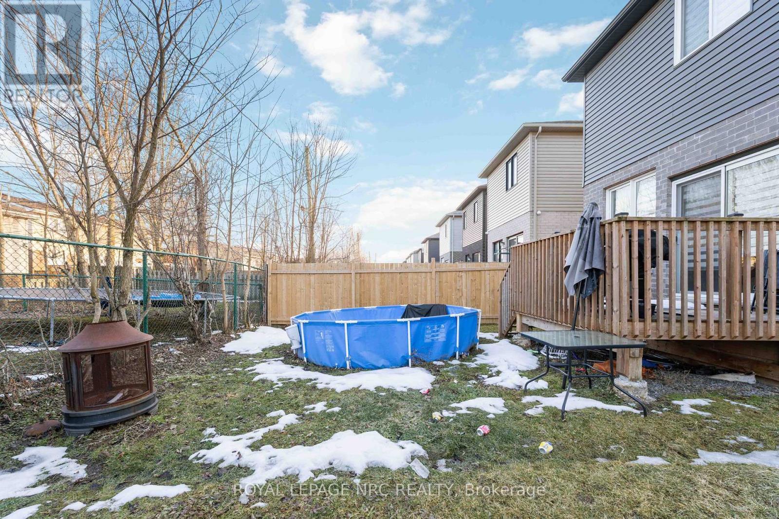 












233 LOUISE STREET

,
Welland (Lincoln/Crowland),




Ontario
L3B1S9

