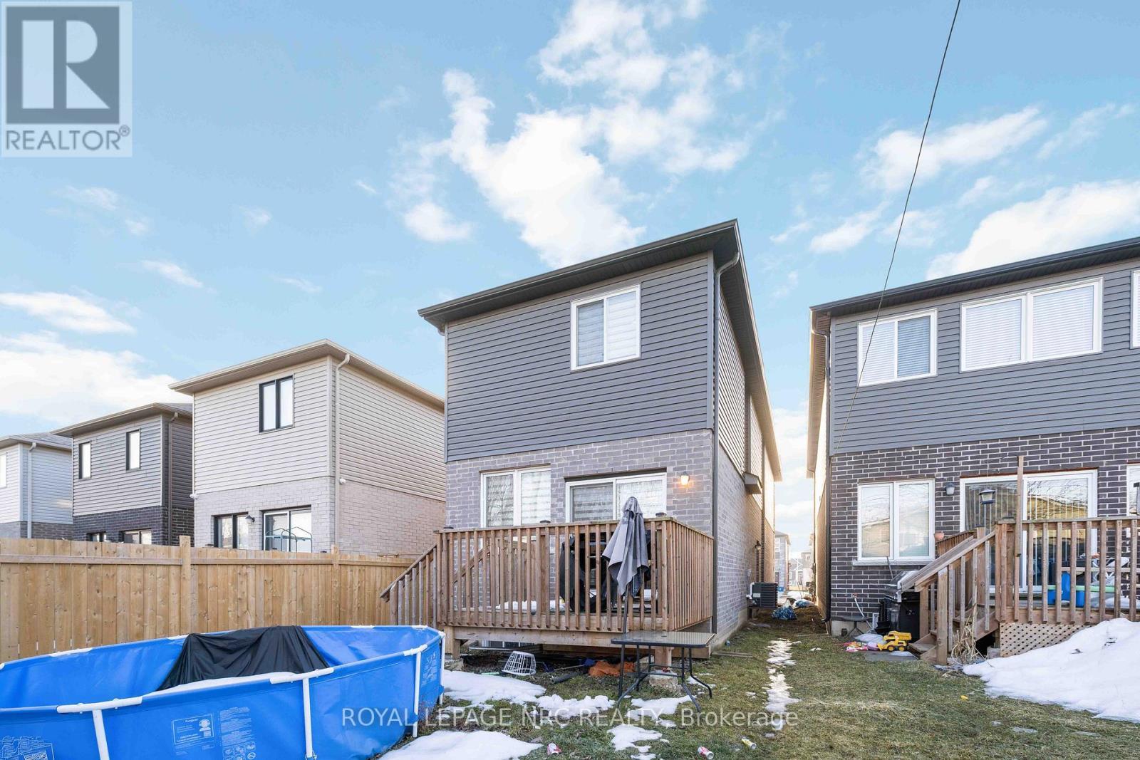 












233 LOUISE STREET

,
Welland (Lincoln/Crowland),




Ontario
L3B1S9

